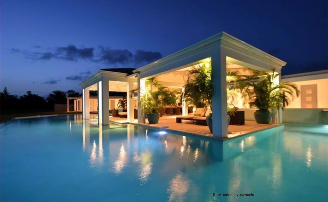 Ambiance pools