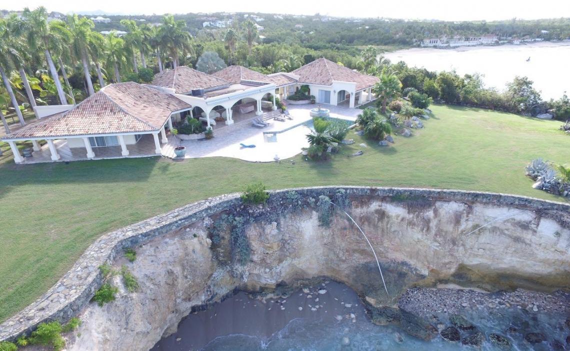 St Martin villas homes for sale 